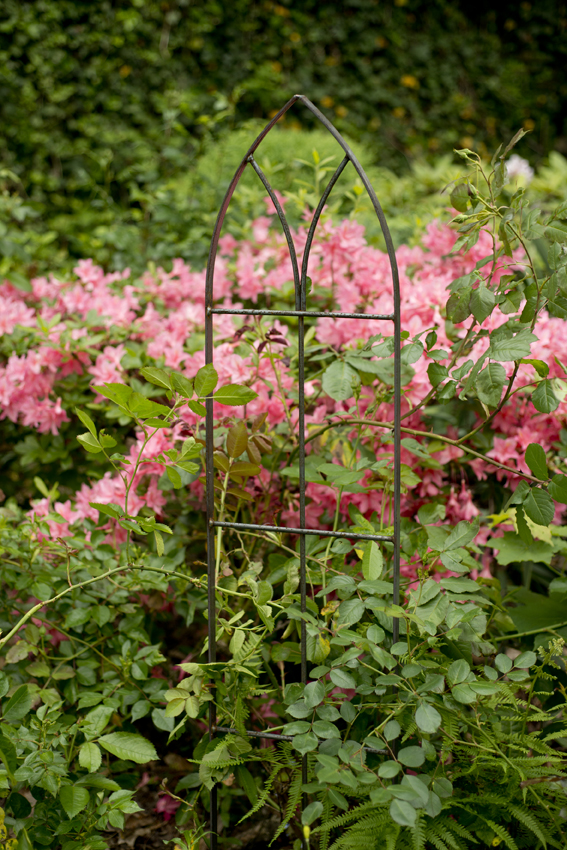 Großes Rankgitter "Gotik", Rankgerüst für Töpfe, Rankhilfe für Clematis und Rosen, Gartengitter, Geschenk für Gärtnerinnen